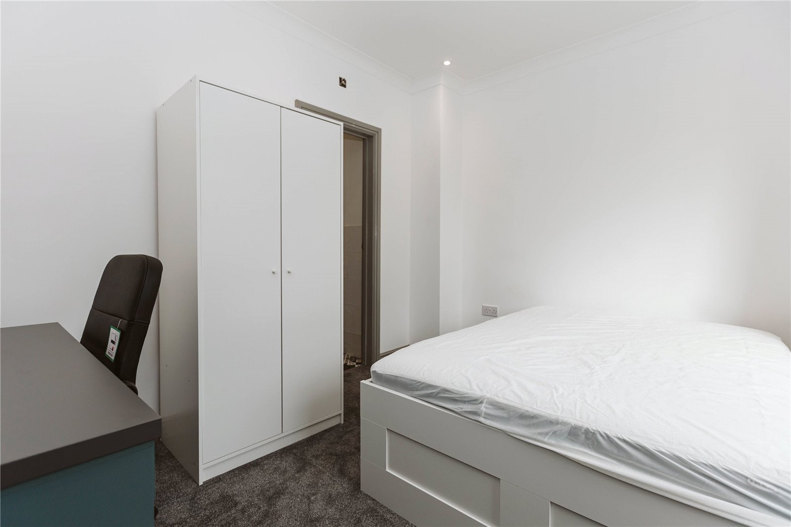 6 bedroom House to let in Filton, Bristol