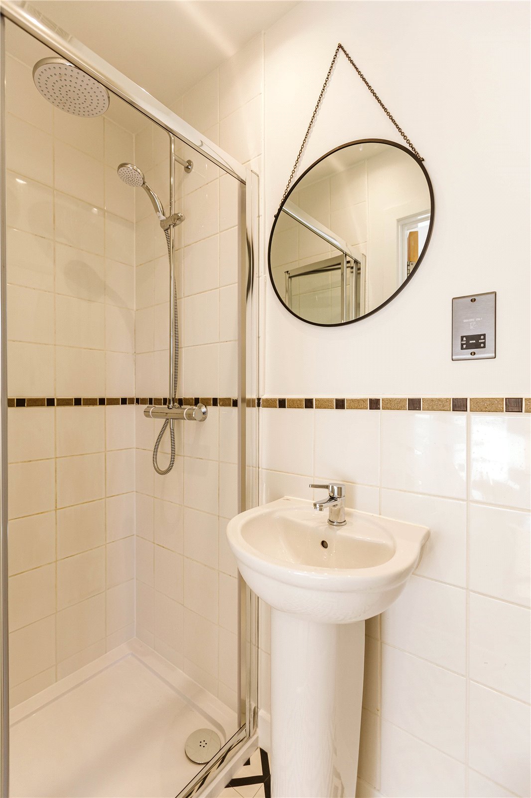2 bedroom House to let in Horfield, Bristol