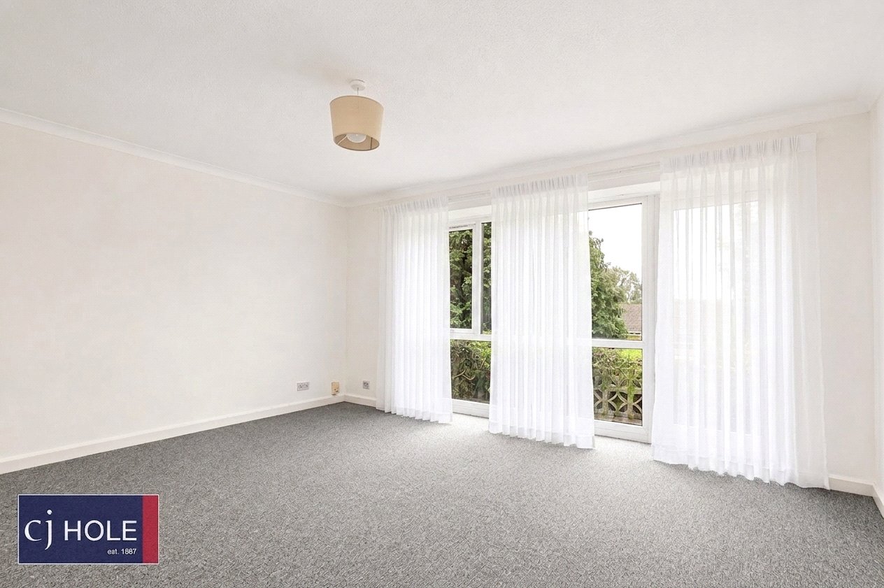 2 bedroom Flat to let in Westover Gardens, Westbury- On- Trym, Bristol