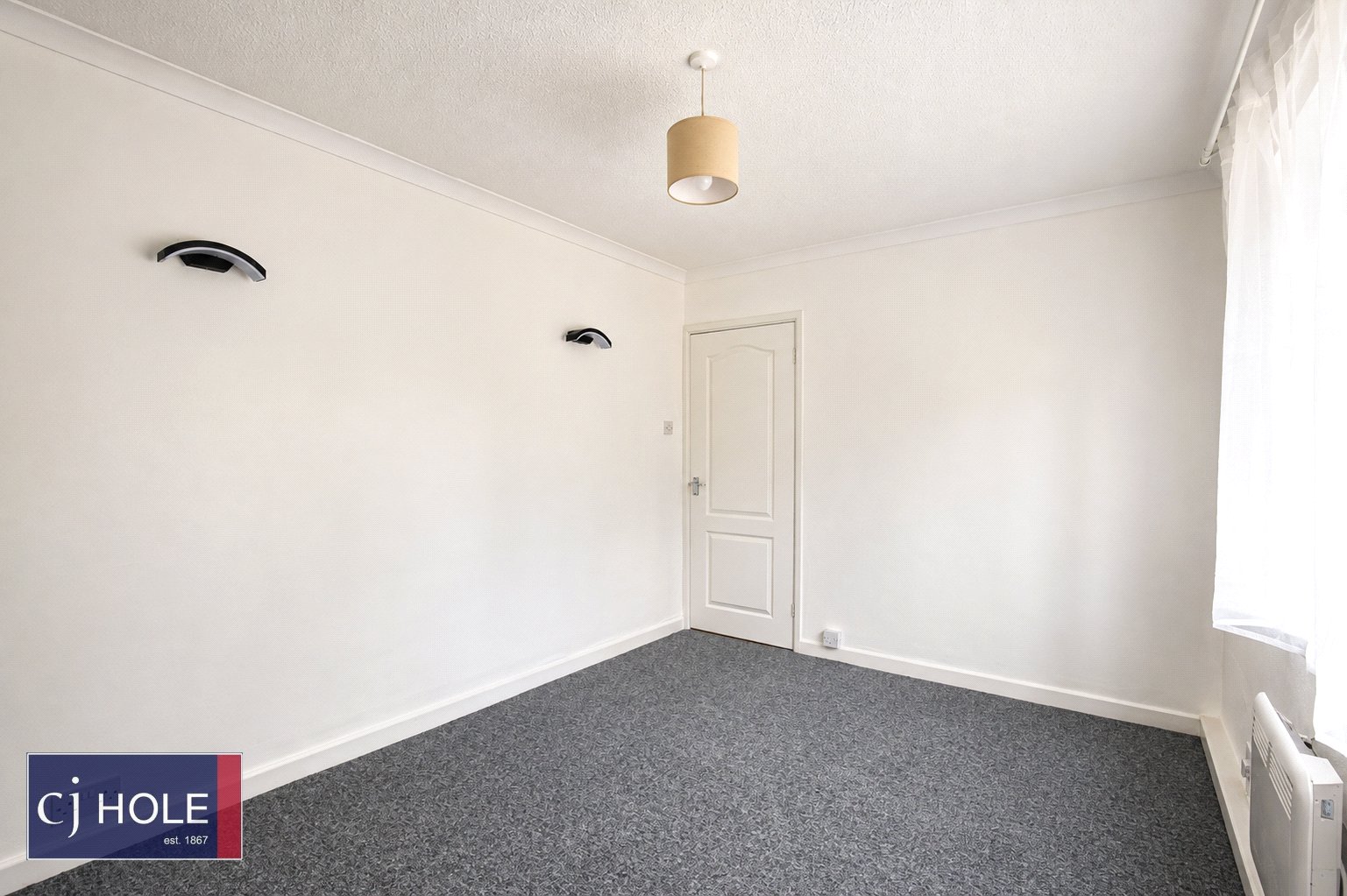 2 bedroom Flat to let in Westover Gardens, Westbury- On- Trym, Bristol