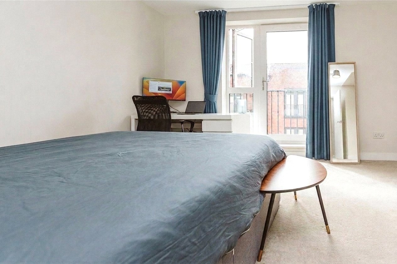 3 bedroom House to let in St. Werburgh's, Bristol
