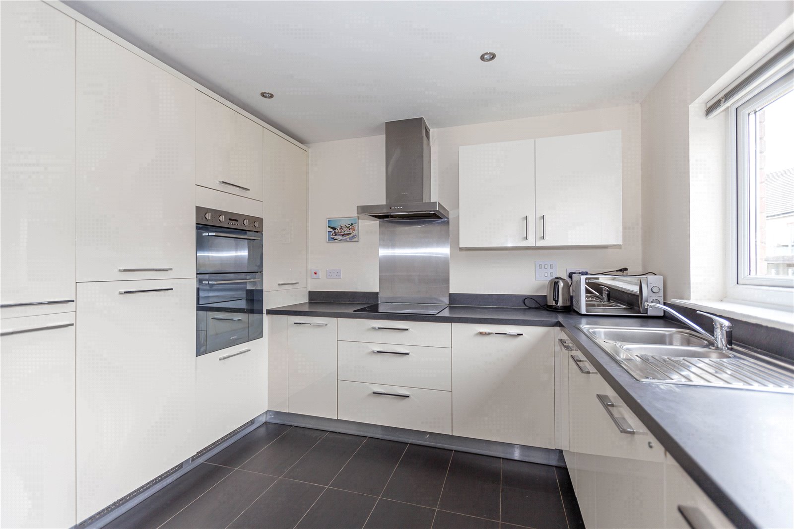 6 bedroom House to let in Cheswick Village, Bristol