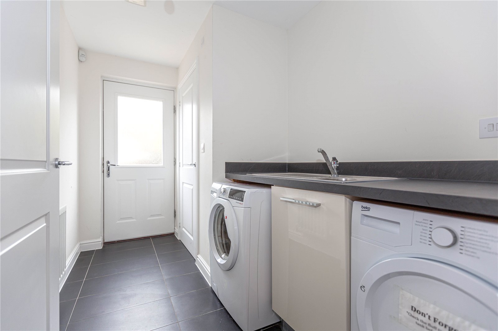 6 bedroom House to let in Cheswick Village, Bristol
