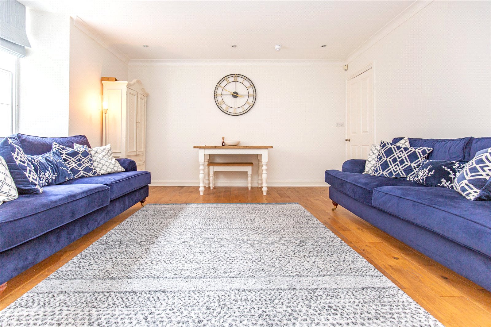 2 bedroom Flat to let in Pembroke Grove, Clifton, Bristol