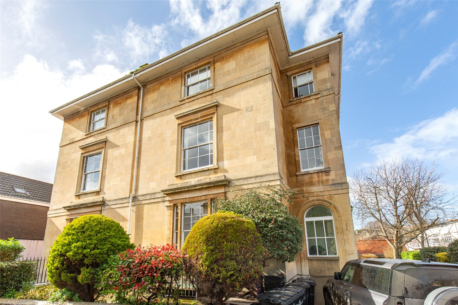 2 bedroom Flat to let in Pembroke Grove, Clifton, Bristol