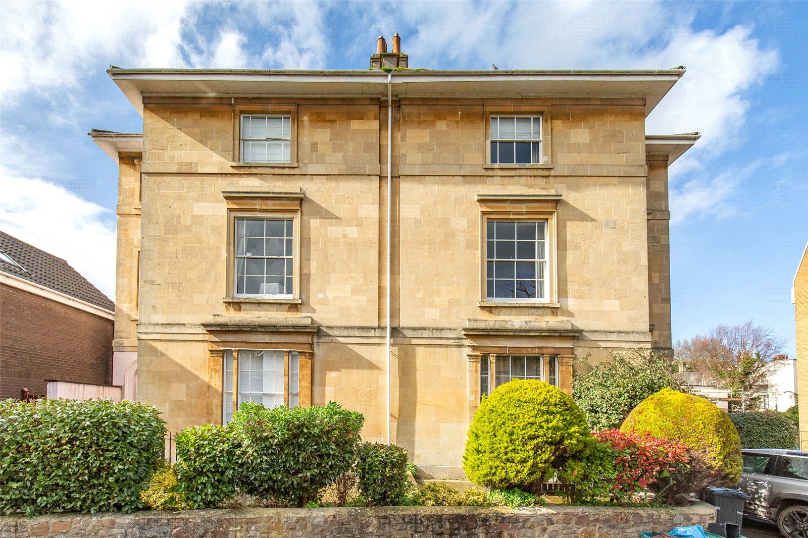 2 bedroom Flat to let in Pembroke Grove, Clifton, Bristol