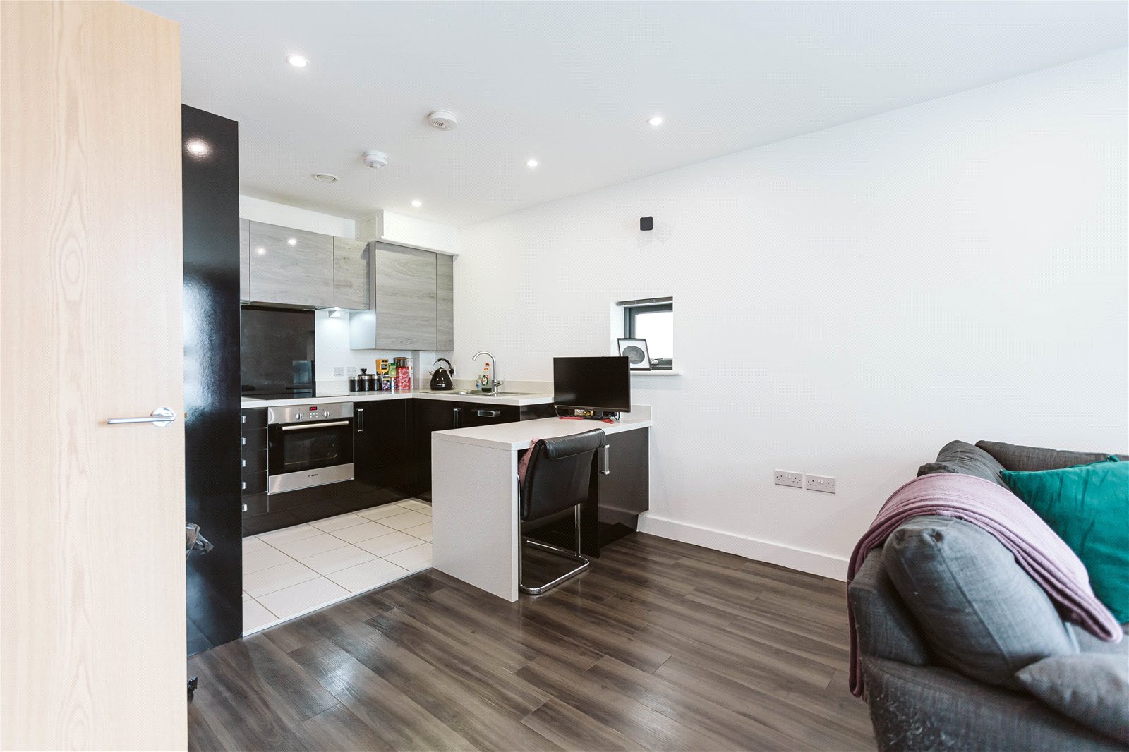 1 bedroom Flat to let in Bristol