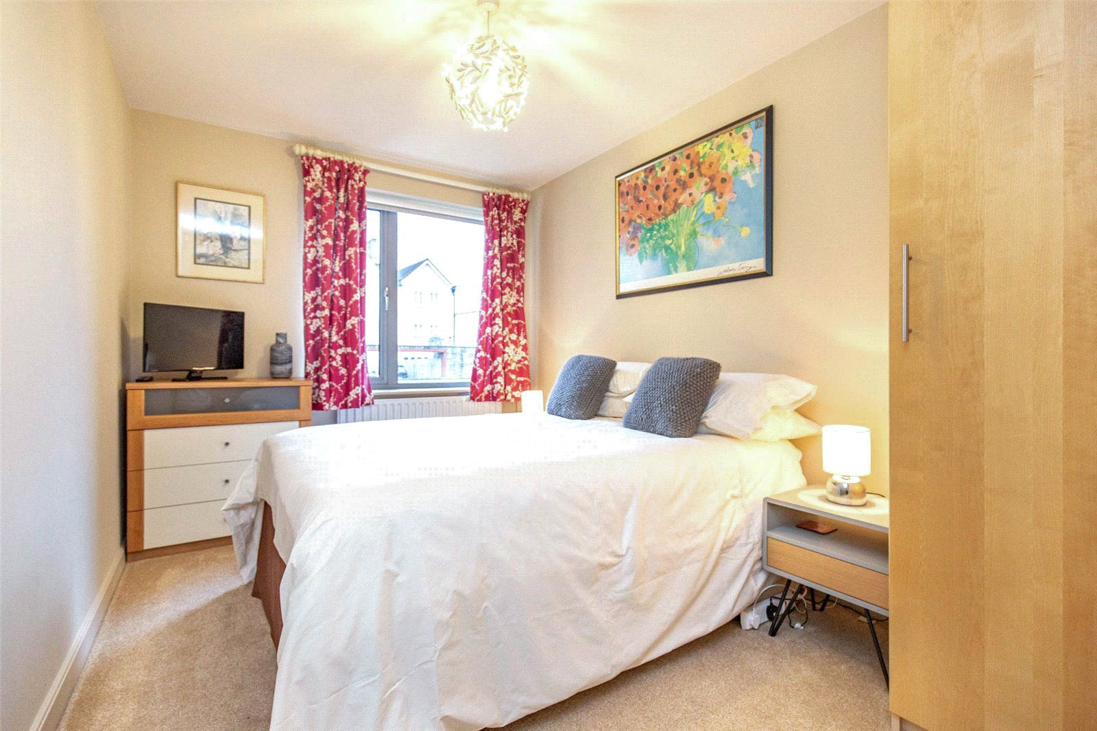 3 bedroom Flat to let in Caledonian Road, Bristol
