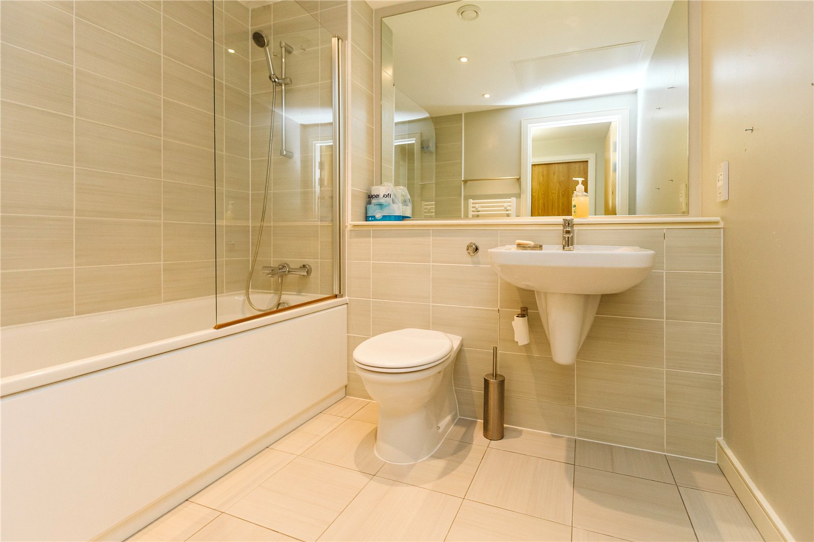 1 bedroom Flat to let in Bristol
