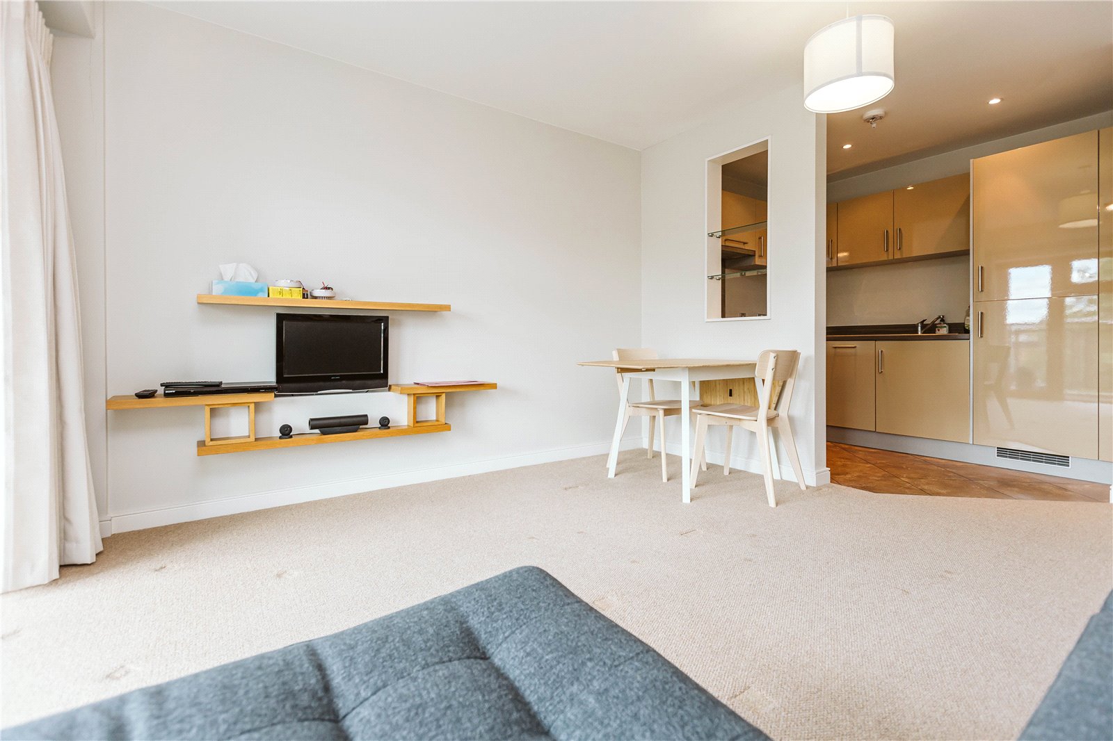 1 bedroom Flat to let in Bristol