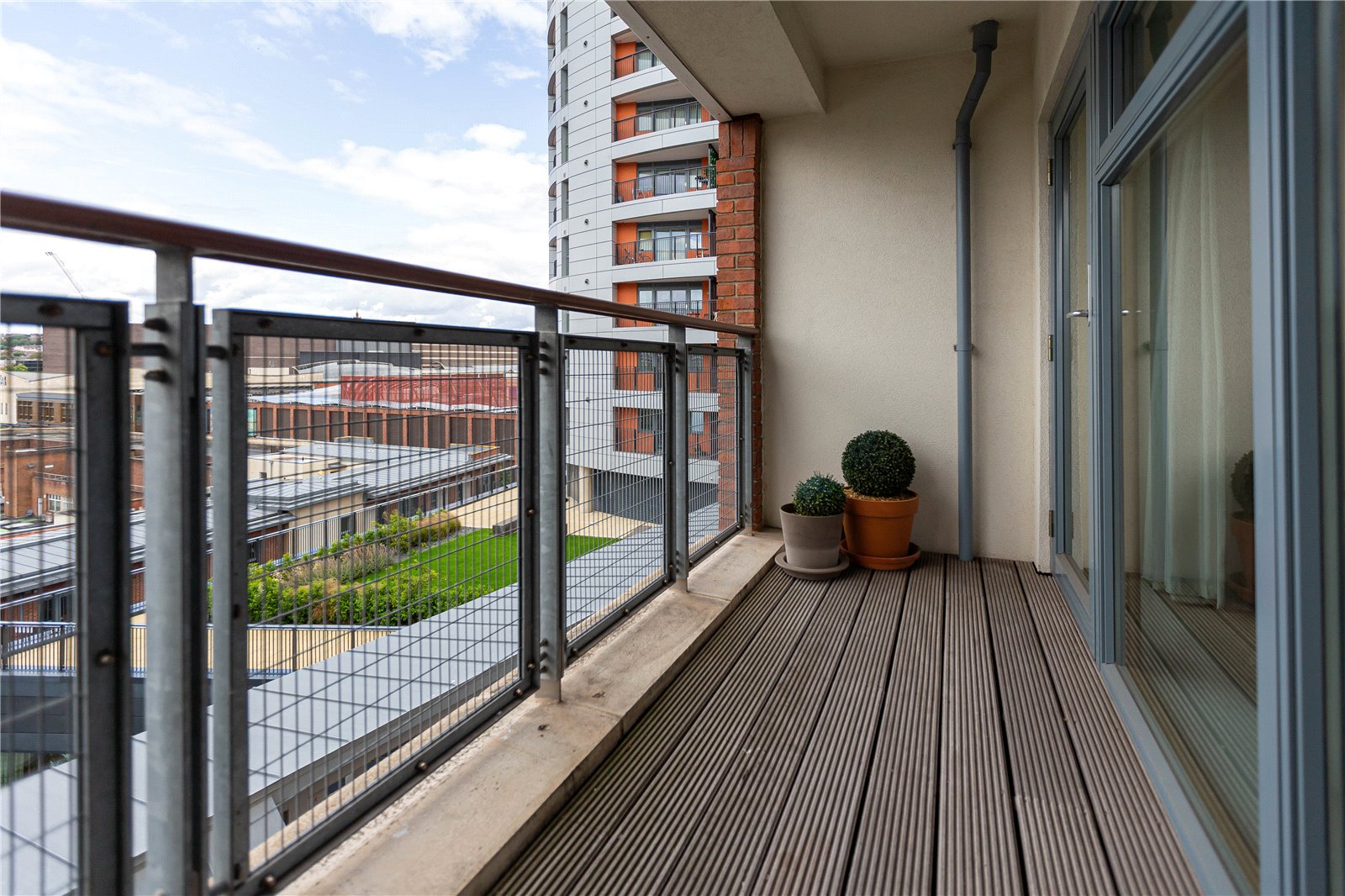 1 bedroom Flat to let in Bristol