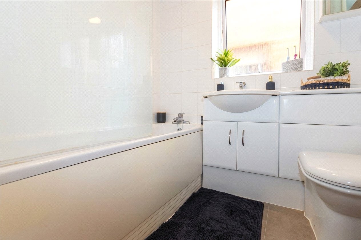 2 bedroom Flat to let in Bristol
