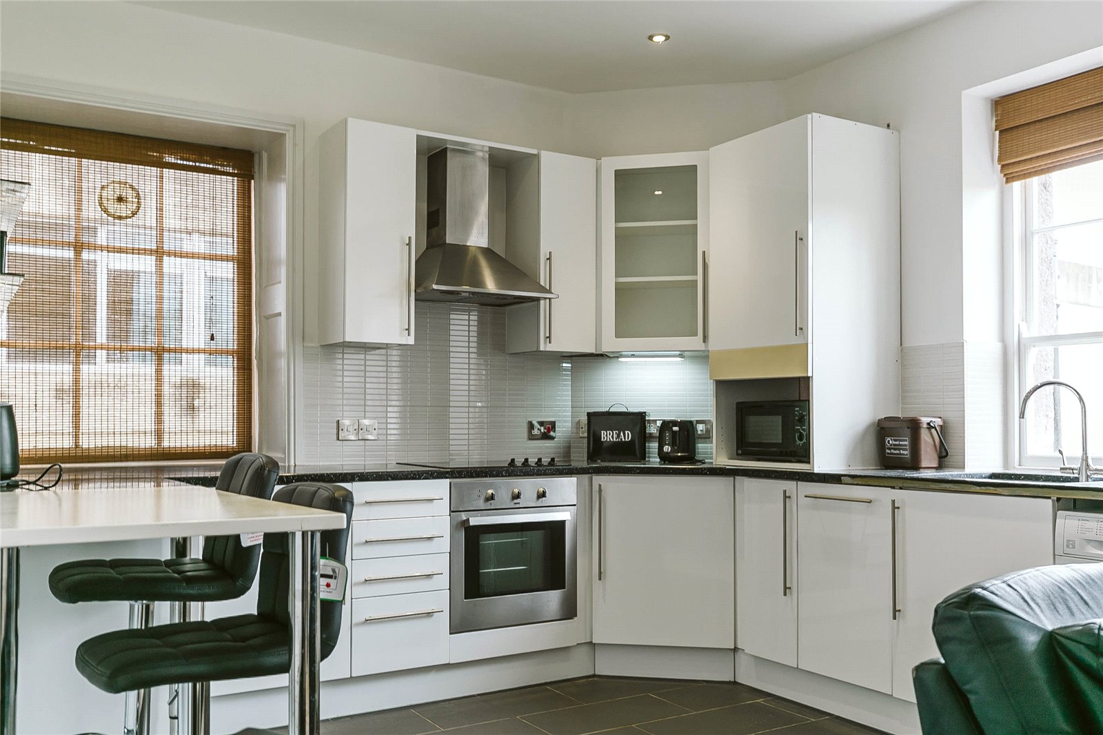 2 bedroom Flat to let in Clifton, Bristol