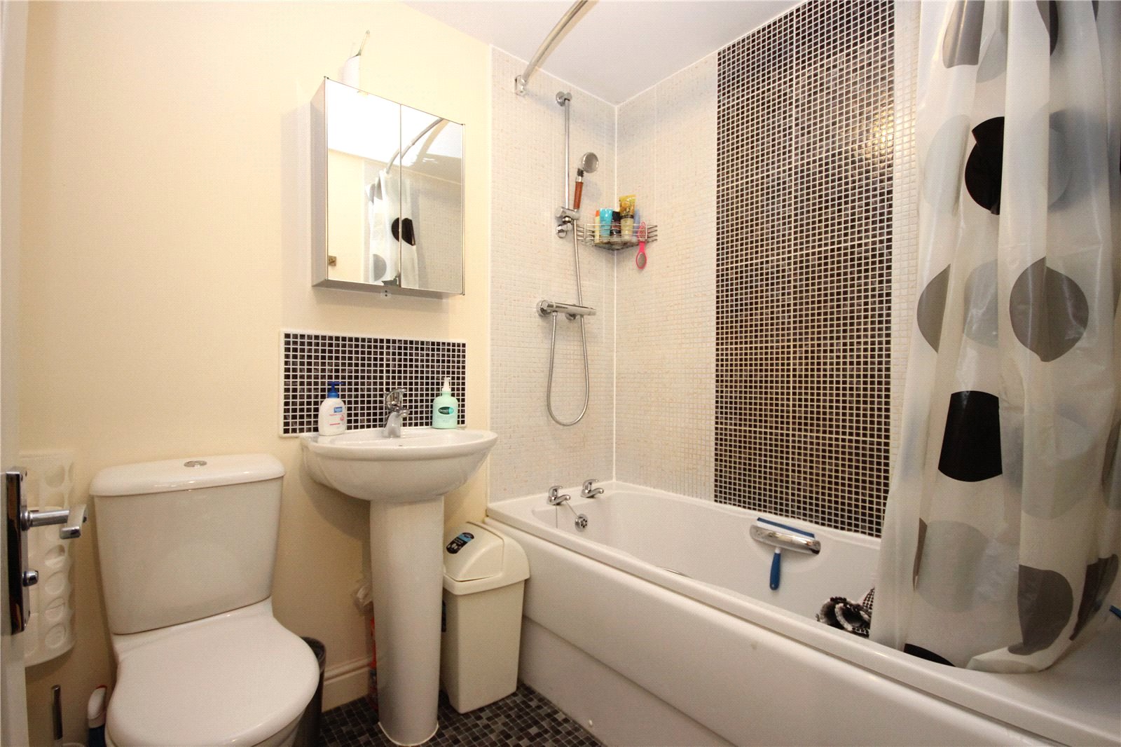 3 bedroom House to let in Ashley Down, Bristol