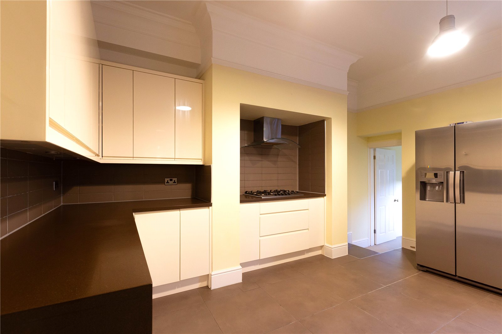 3 bedroom Flat to let in Stoke Bishop, Bristol
