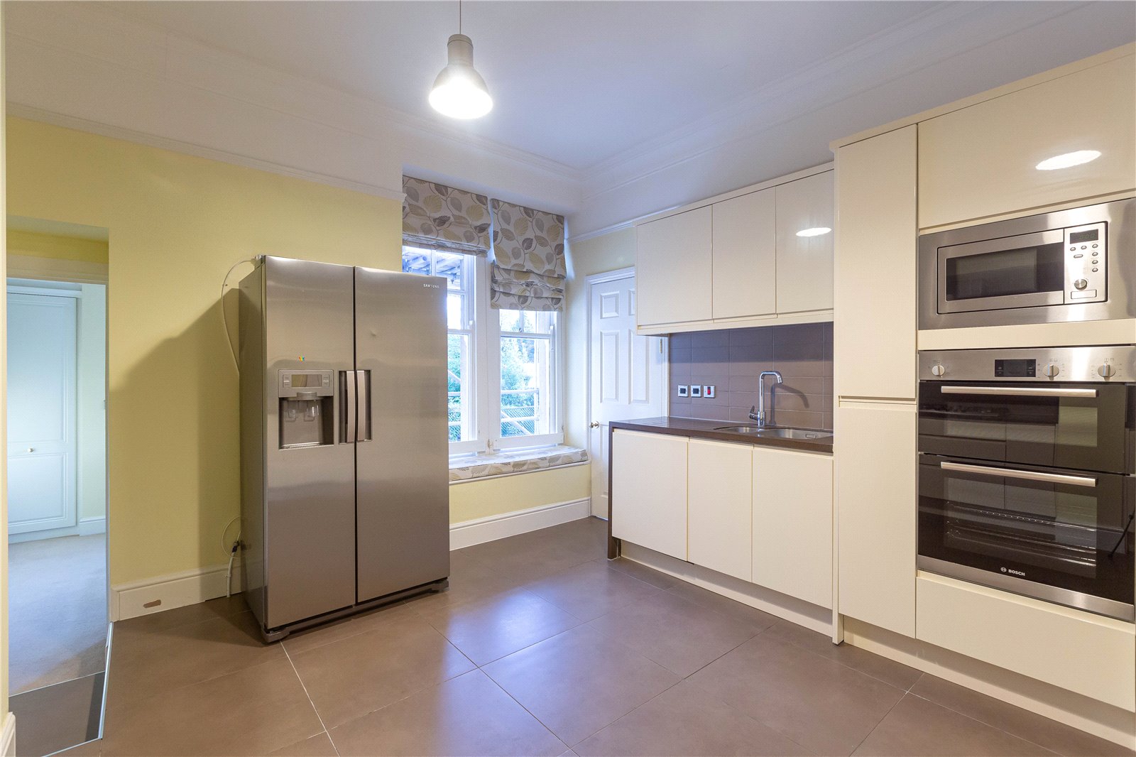 3 bedroom Flat to let in Stoke Bishop, Bristol