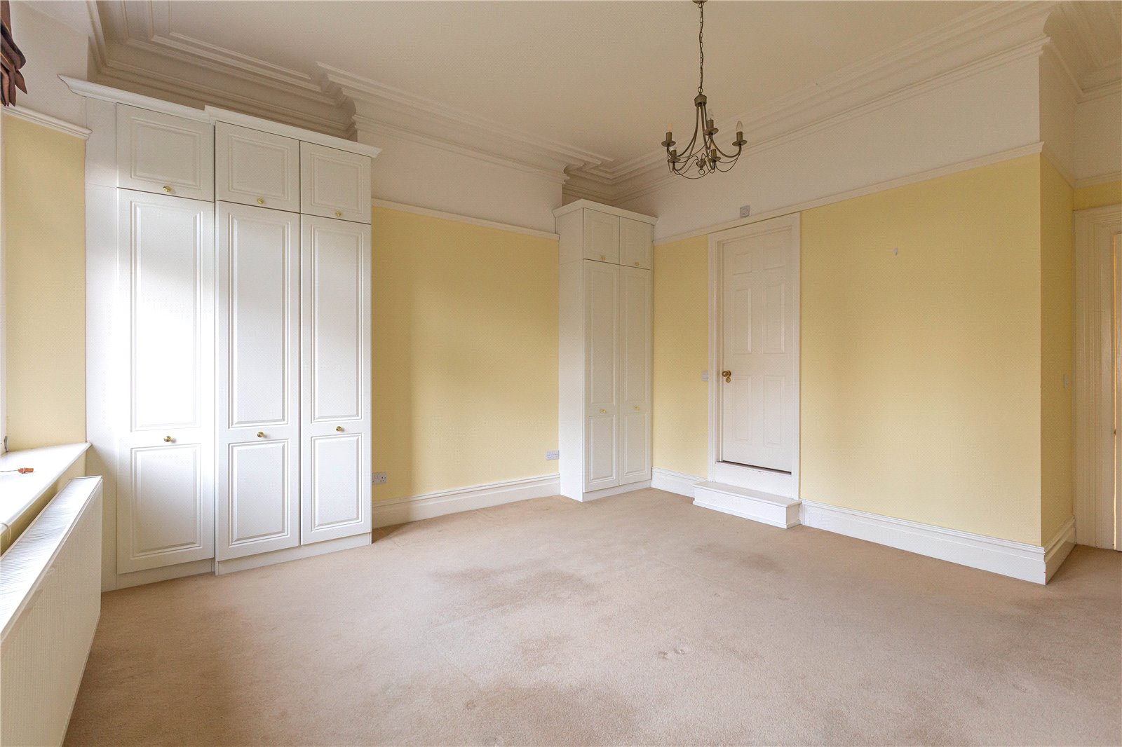 3 bedroom Flat to let in Stoke Bishop, Bristol