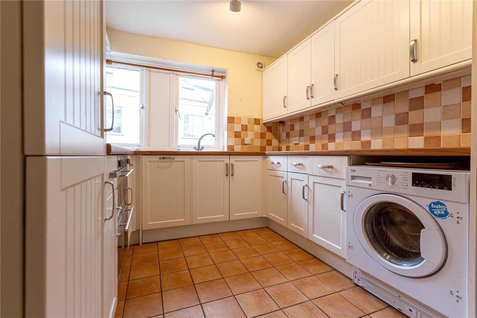 2 bedroom Flat to let in St. Philips, Bristol