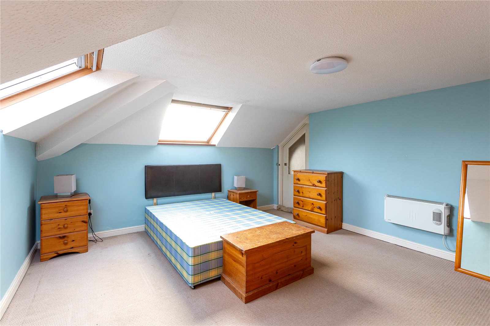 2 bedroom Flat to let in St. Philips, Bristol