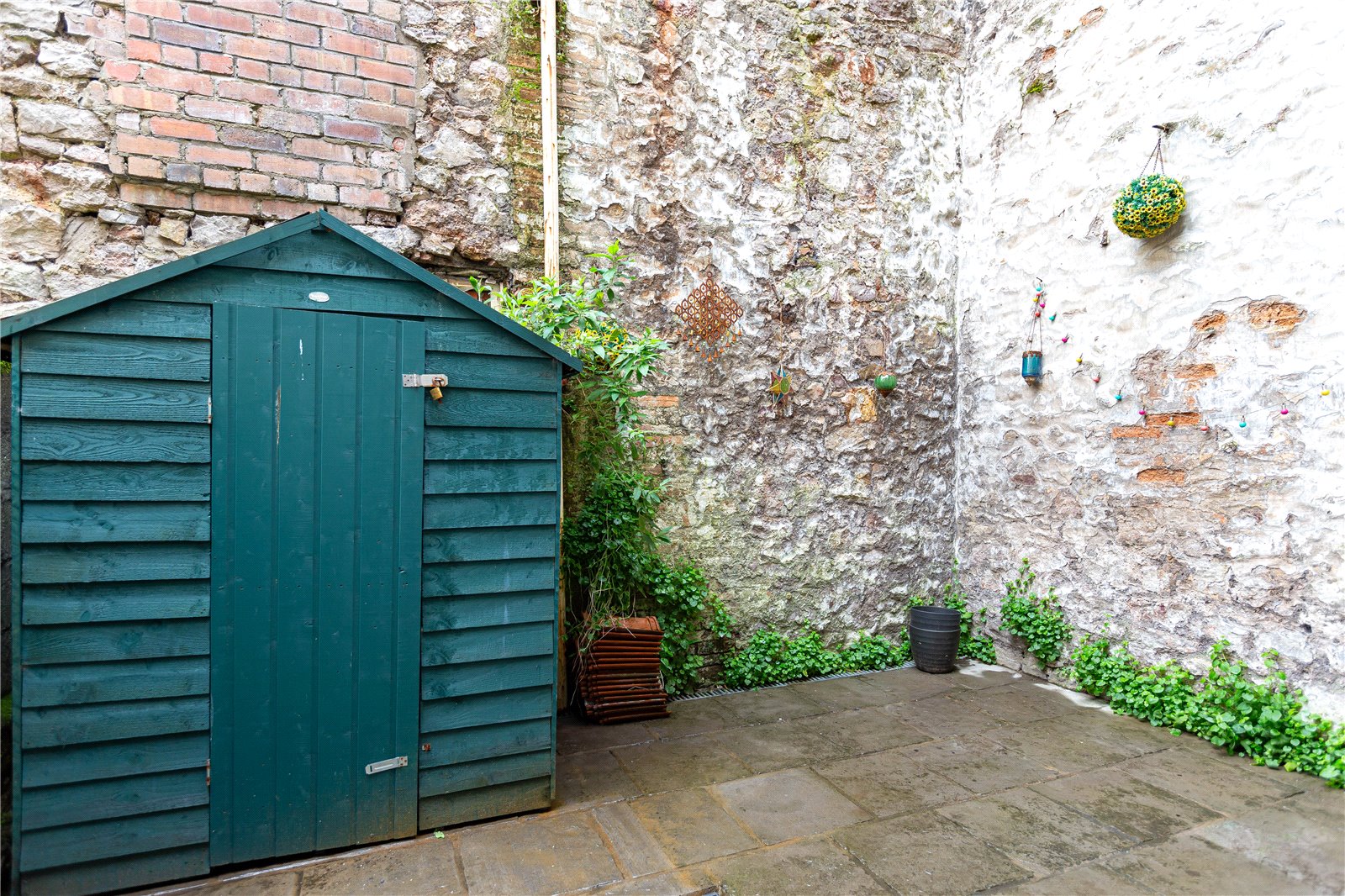 2 bedroom House to let in Clifton, Bristol