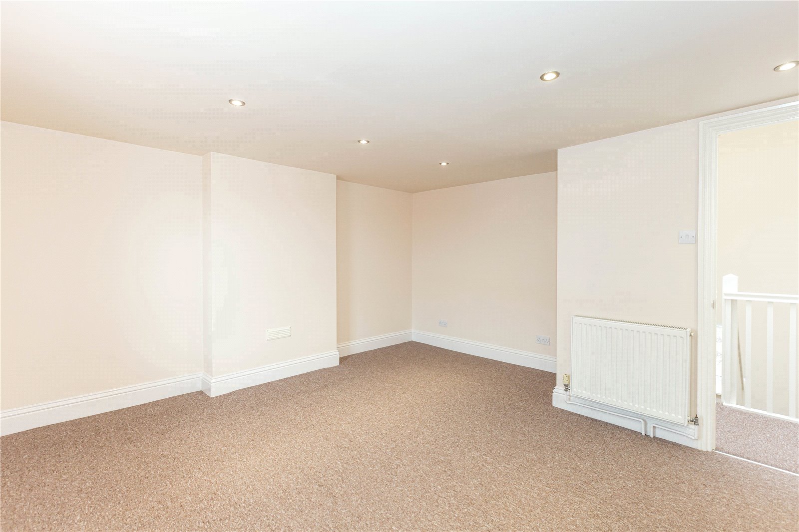 2 bedroom House to let in Clifton, Bristol