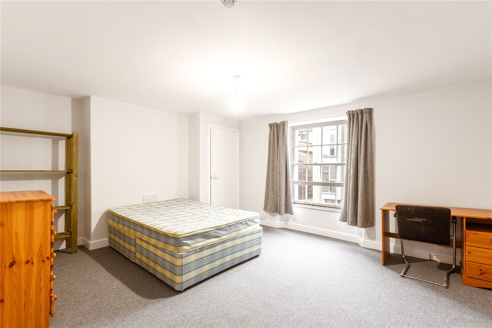 6 bedroom House to let in Montpelier, Bristol