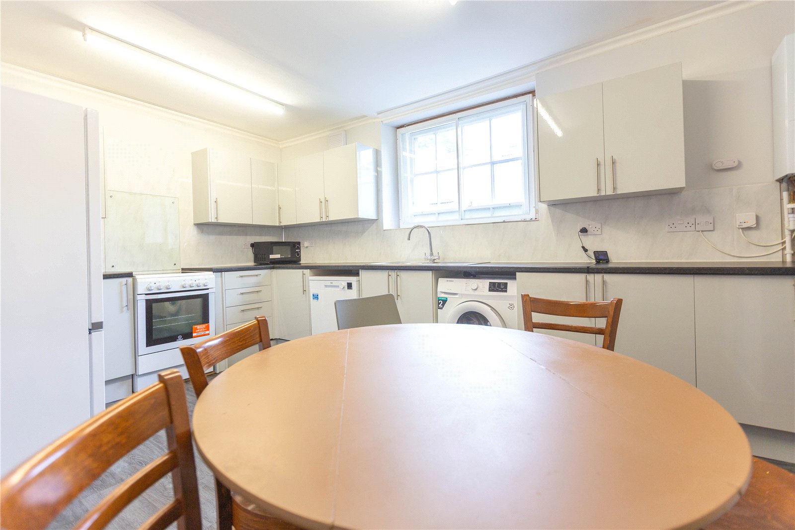 6 bedroom House to let in Montpelier, Bristol