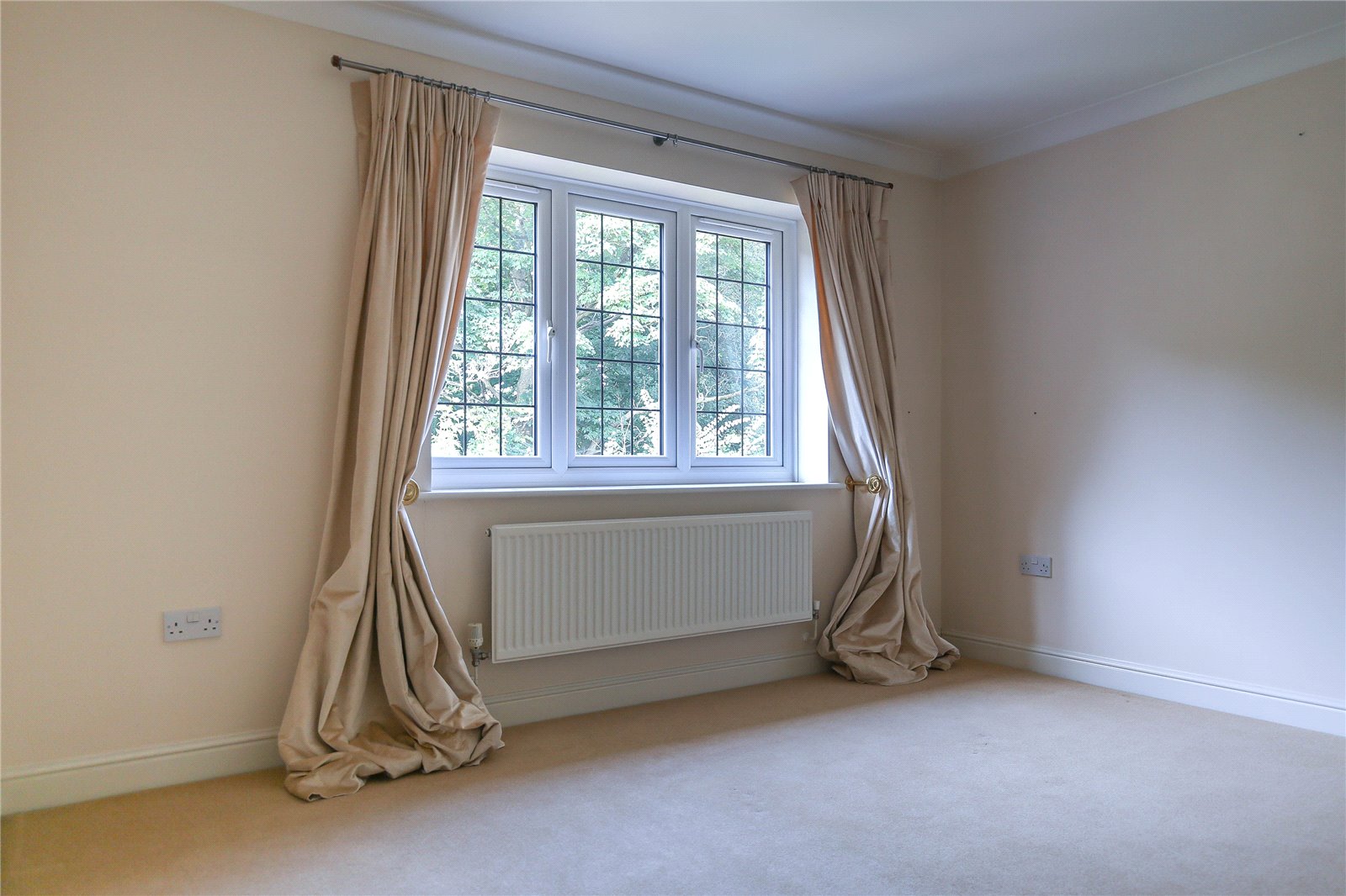4 bedroom House to let in Brentry, Bristol