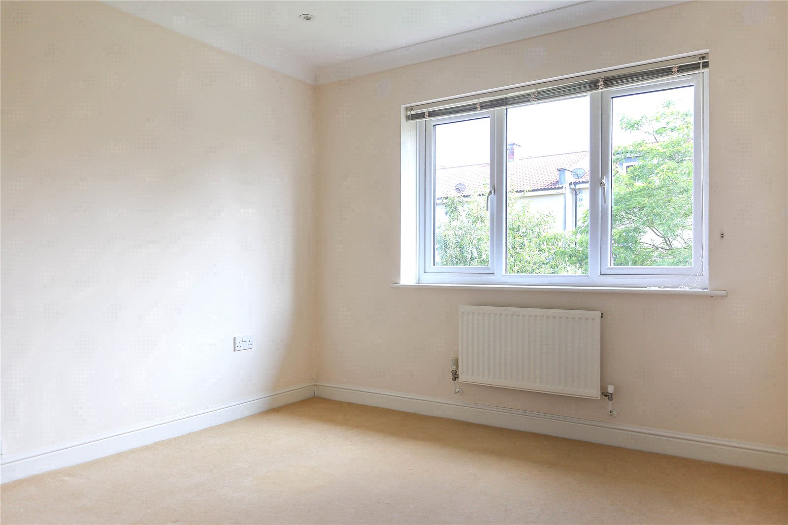 4 bedroom House to let in Brentry, Bristol