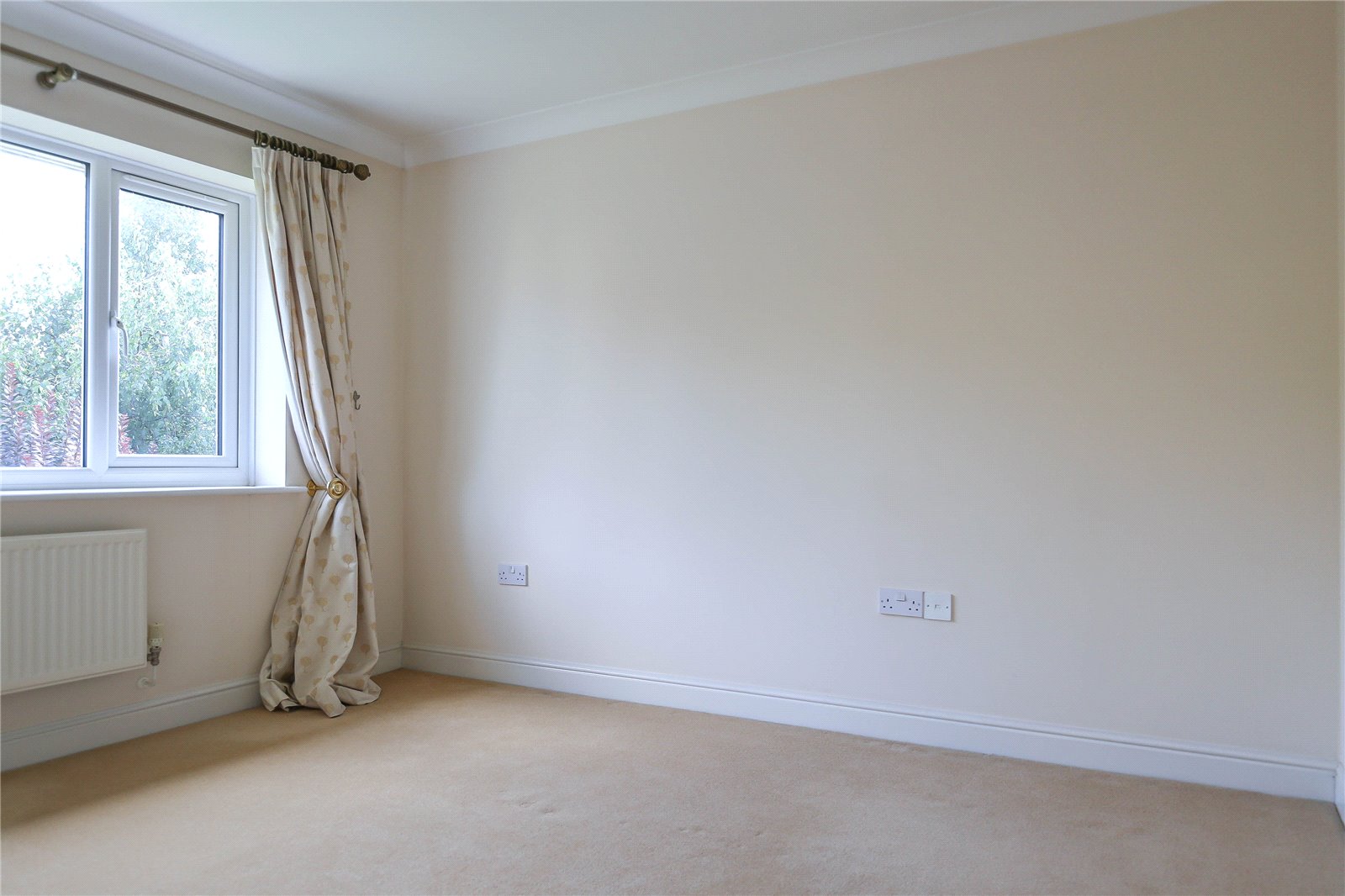 4 bedroom House to let in Brentry, Bristol