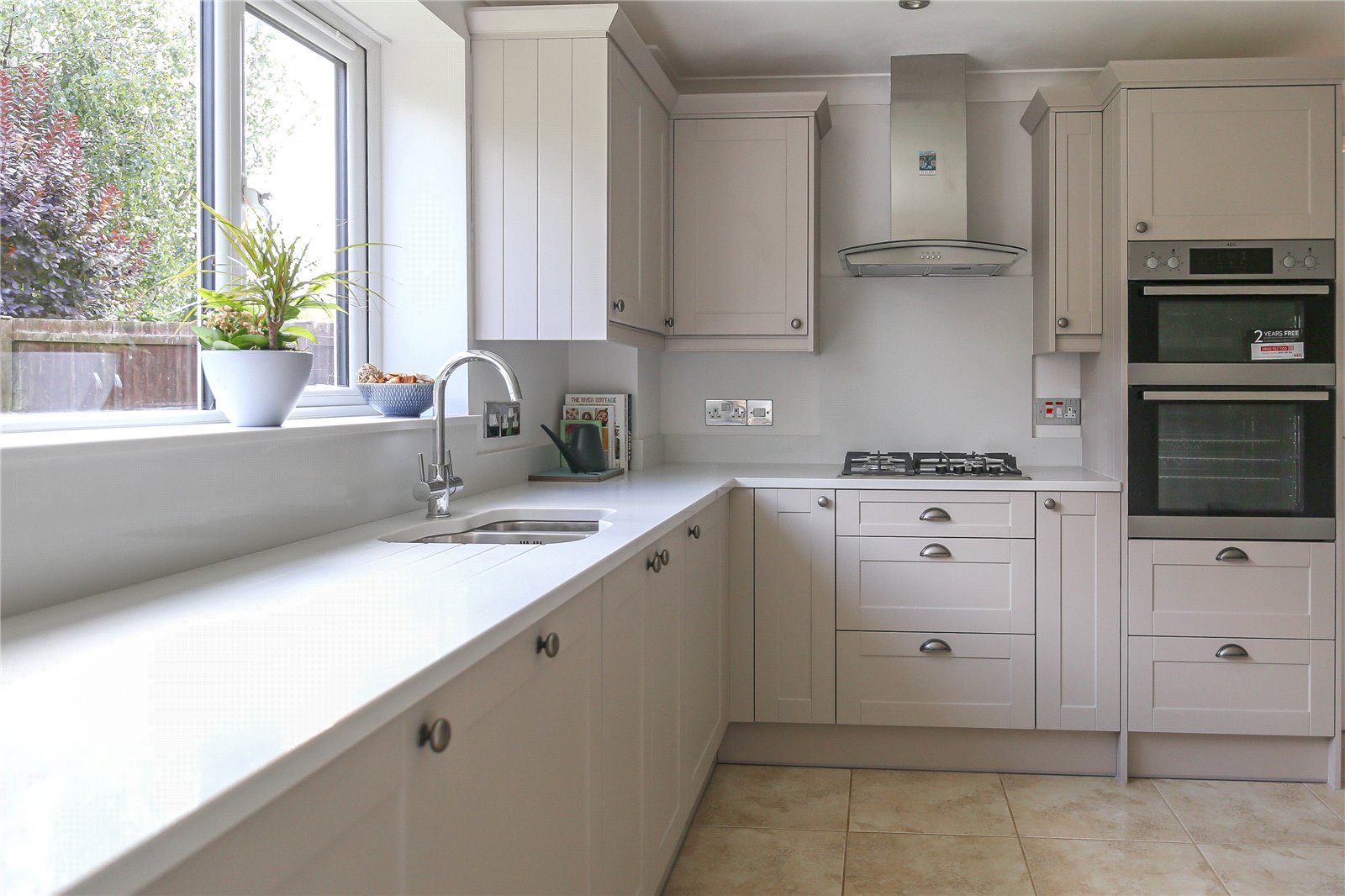 4 bedroom House to let in Brentry, Bristol
