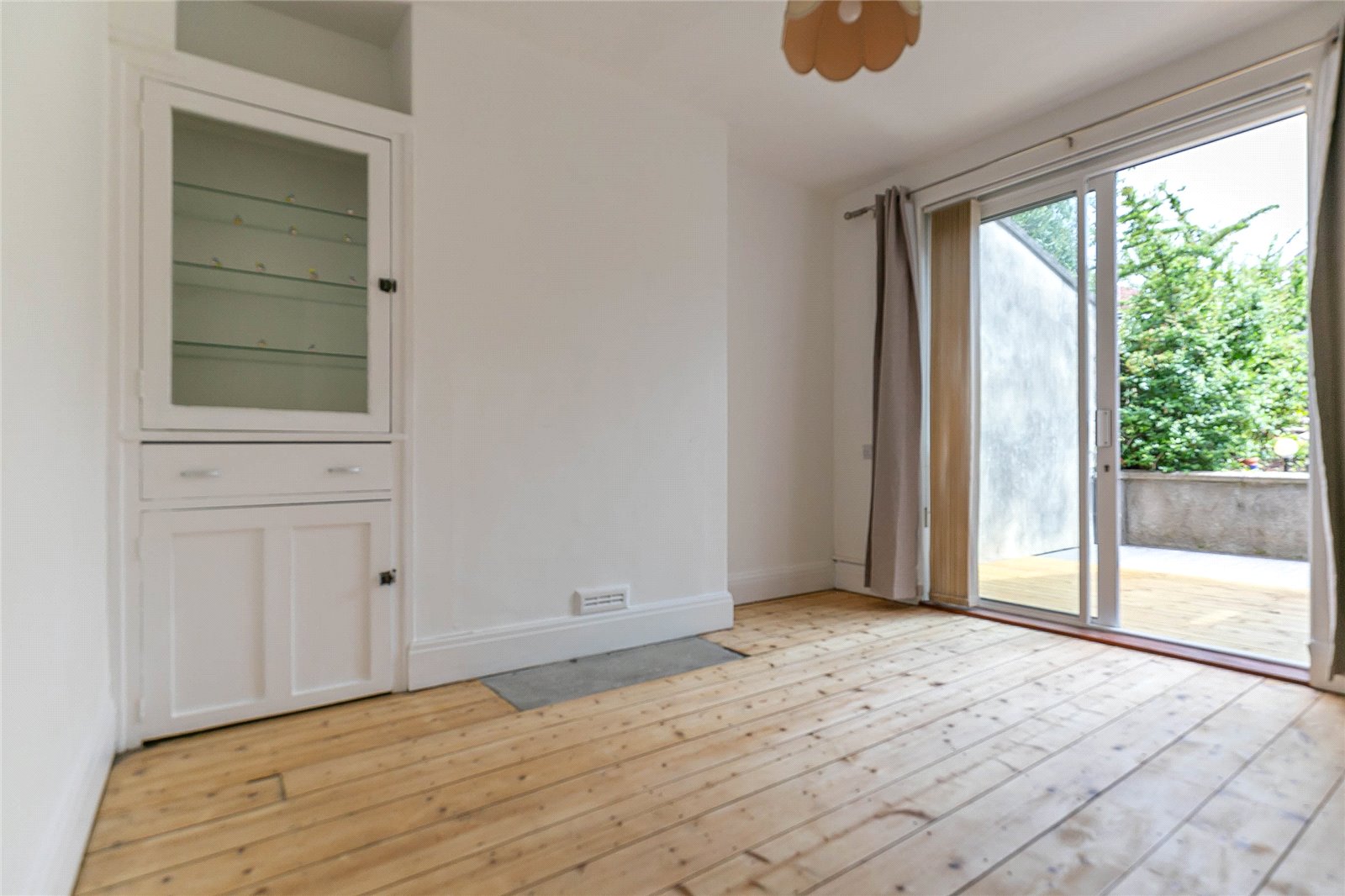 4 bedroom House to let in Southmead, Bristol