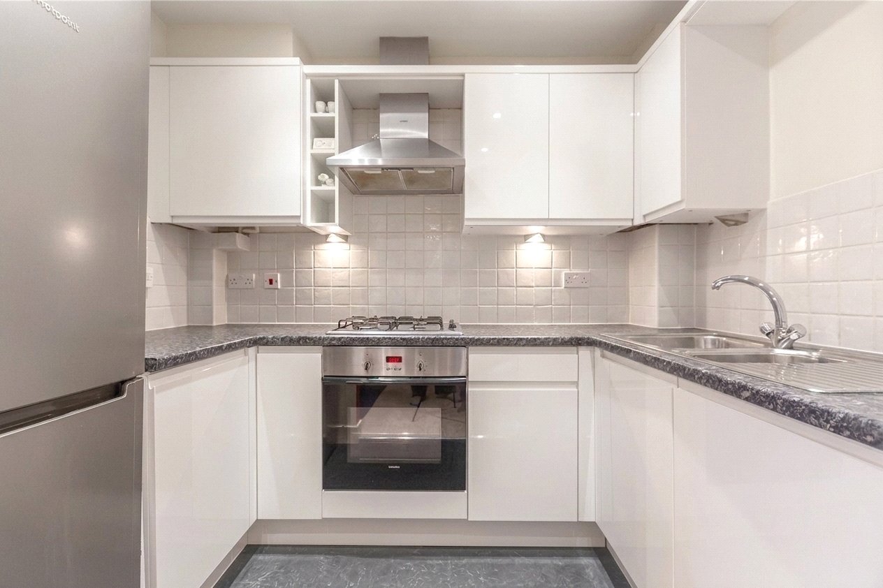 2 bedroom Flat to let in Horfield, Bristol