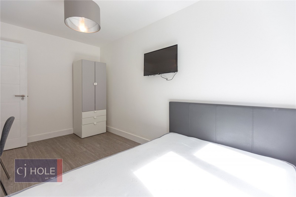 St. Andrews, Bristol