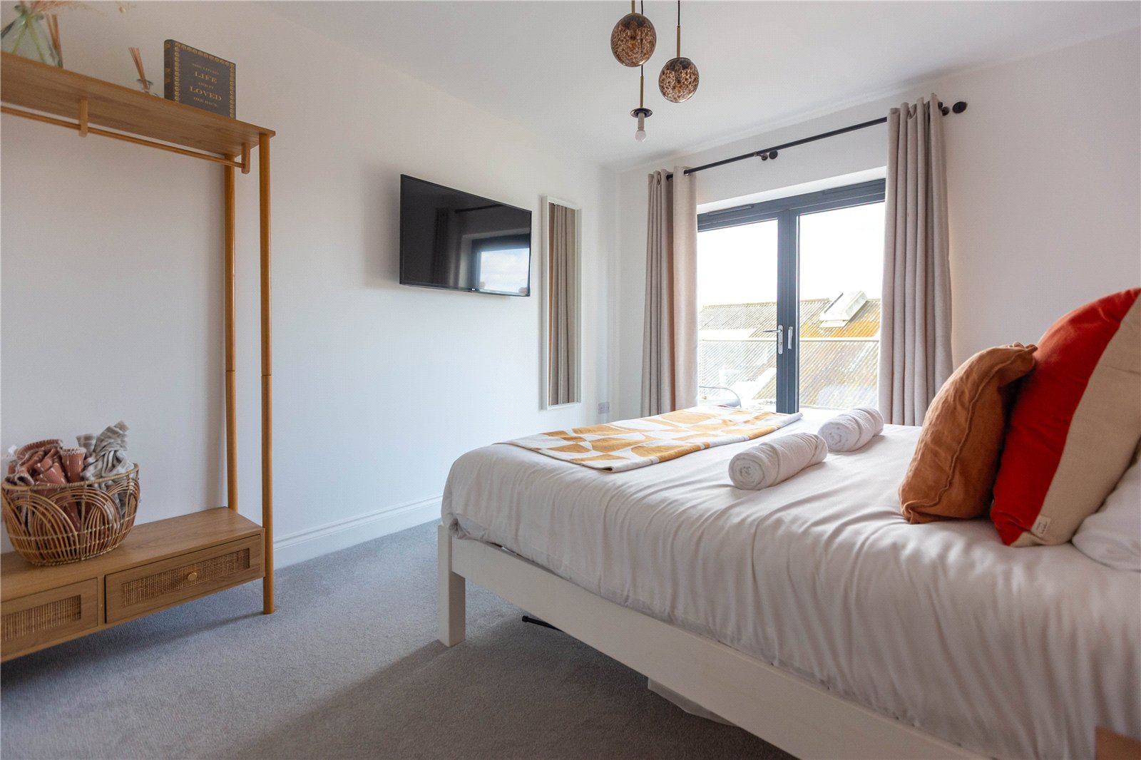 2 bedroom Flat to let in Staple Hill, Bristol