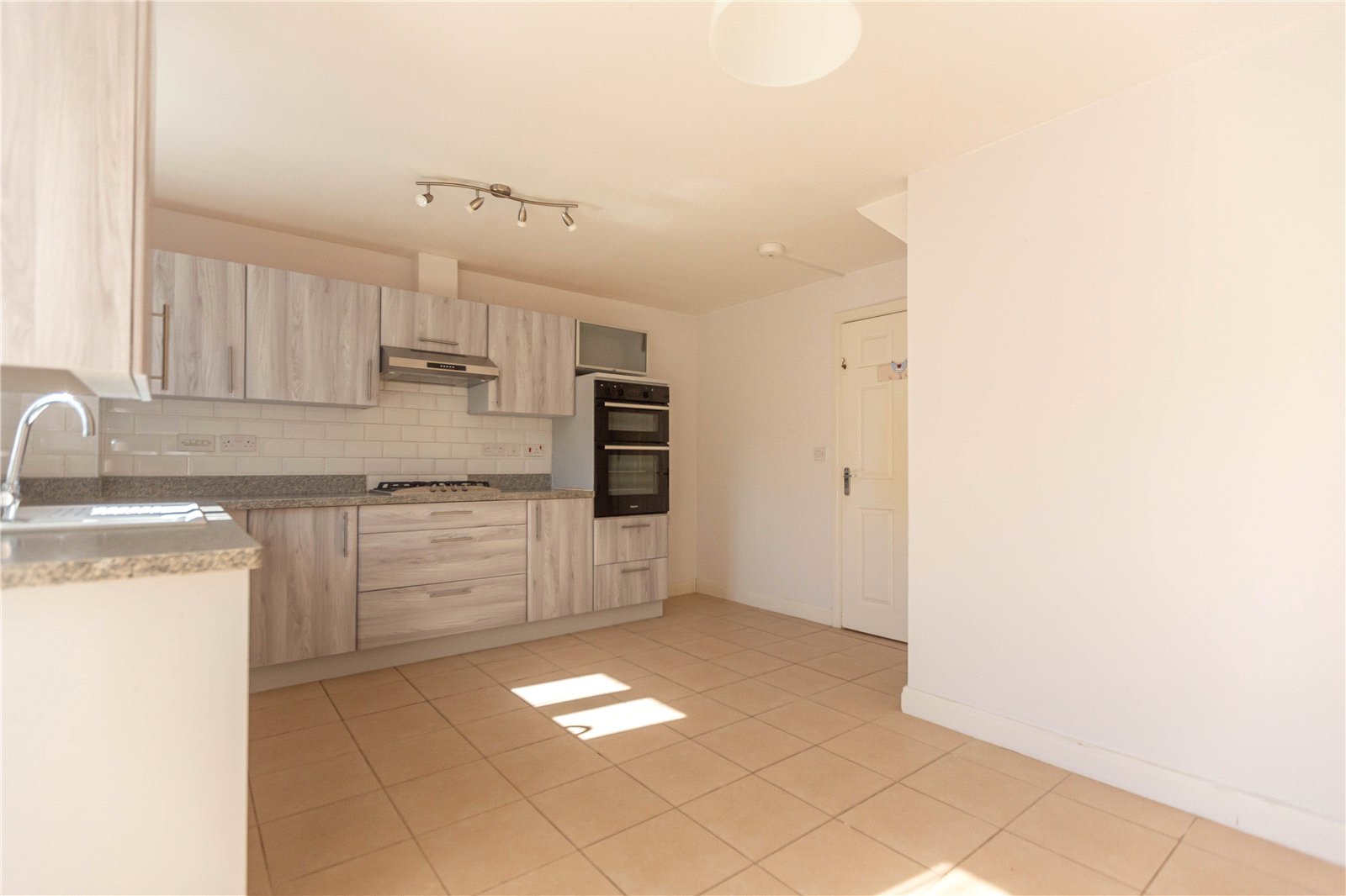 5 bedroom House to let in Horfield, Bristol