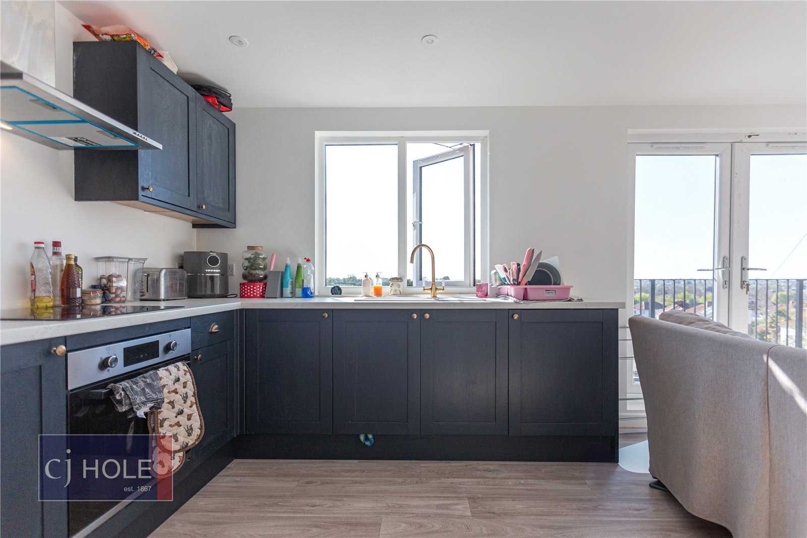 2 bedroom Flat to let in Bristol, South Gloucestershire