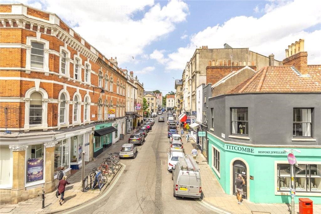 4 bedroom Flat to let in Clifton, Bristol