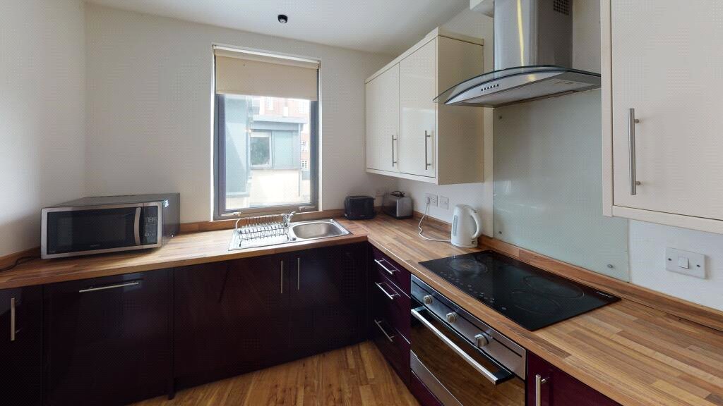 6 bedroom Flat to let in Clifton, Bristol