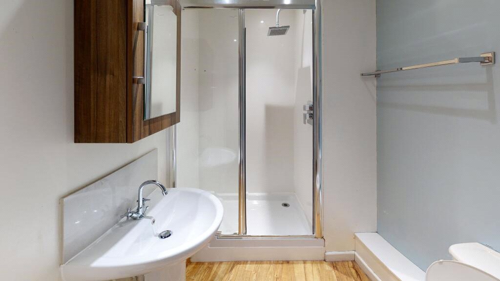 6 bedroom Flat to let in Clifton, Bristol
