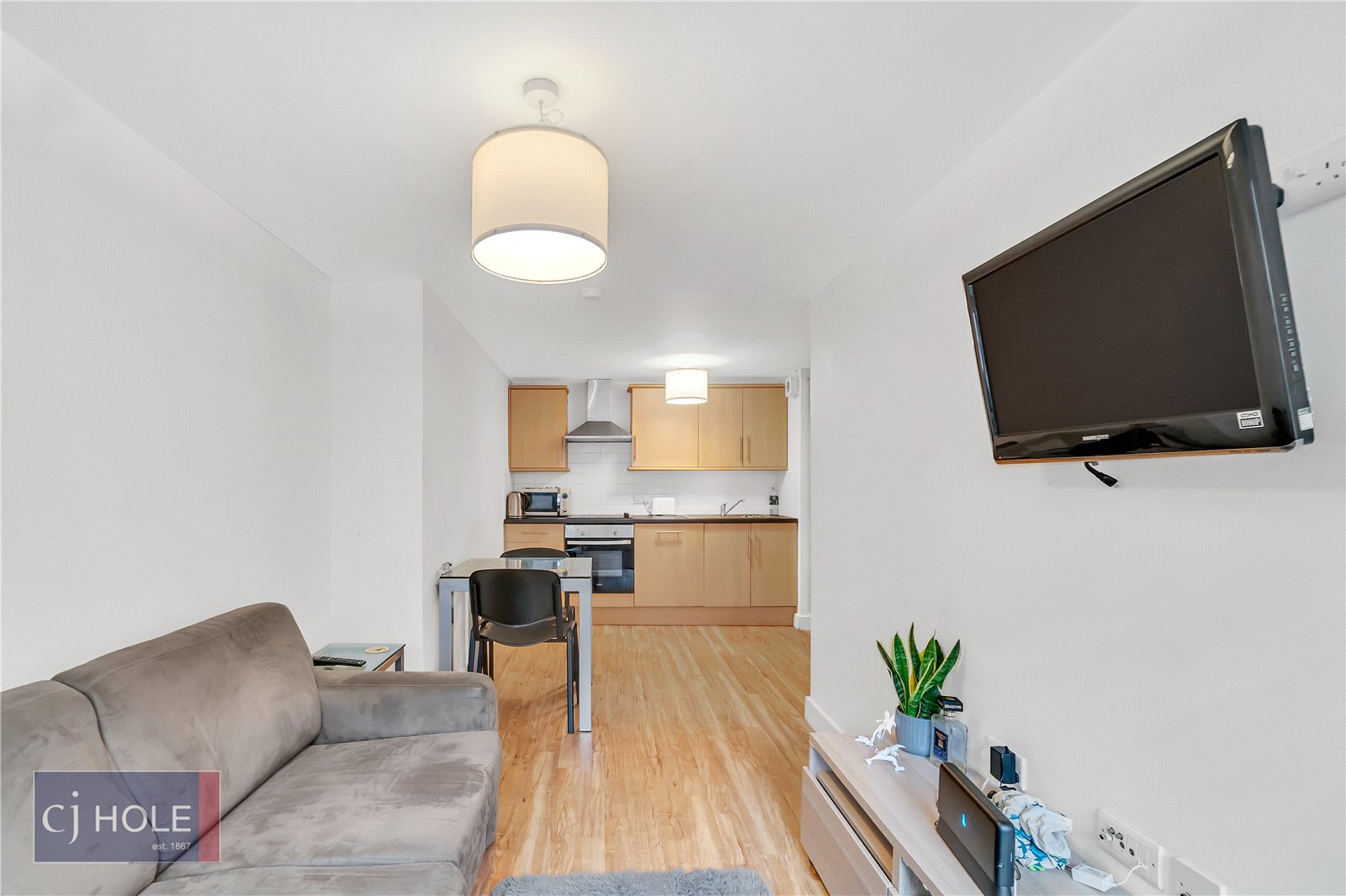 2 bedroom Flat to let in Clifton, Bristol