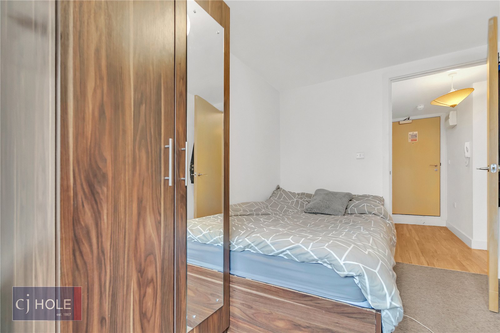 2 bedroom Flat to let in Clifton, Bristol