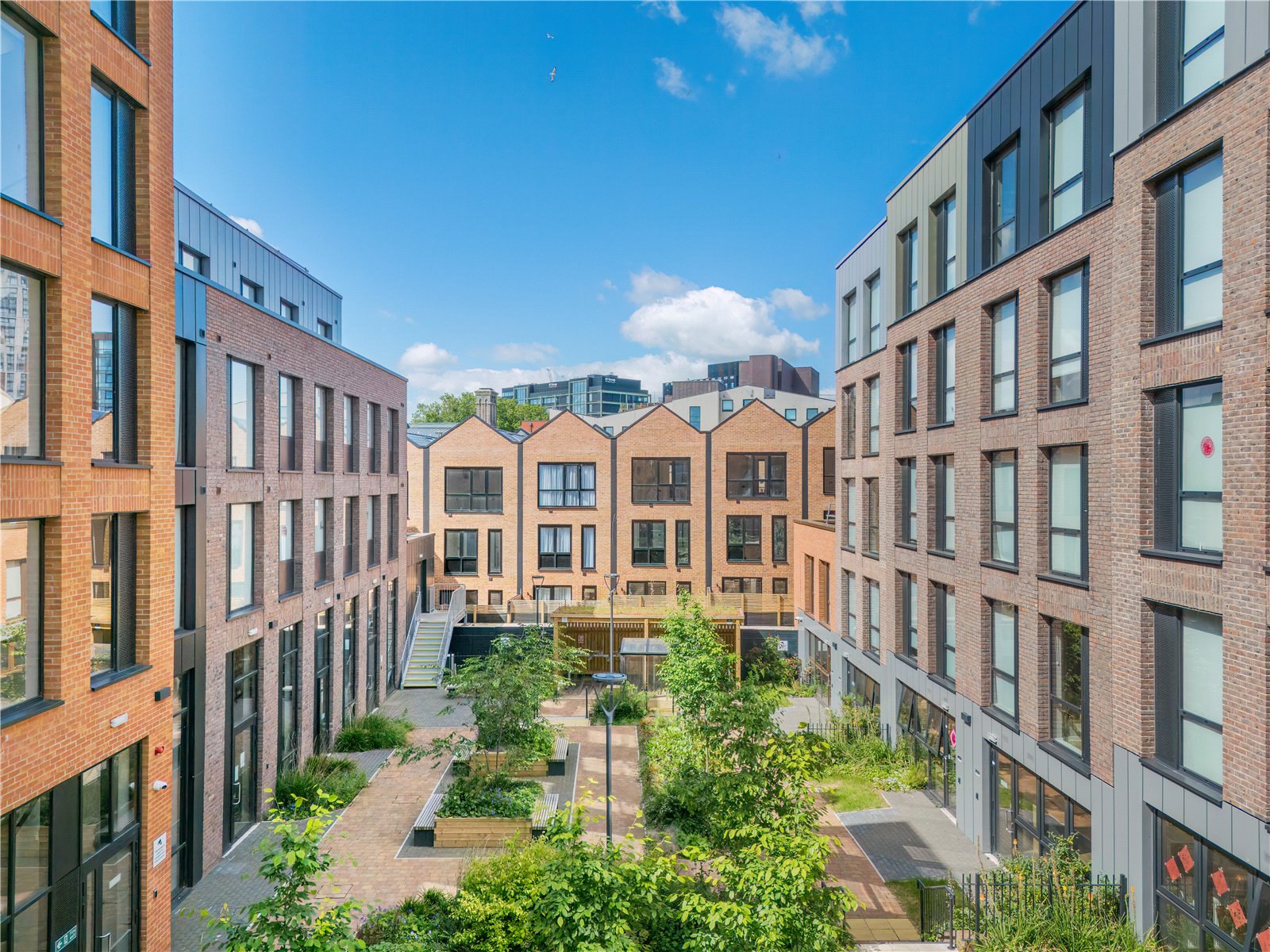3 bedroom House to let in Old Market, Bristol