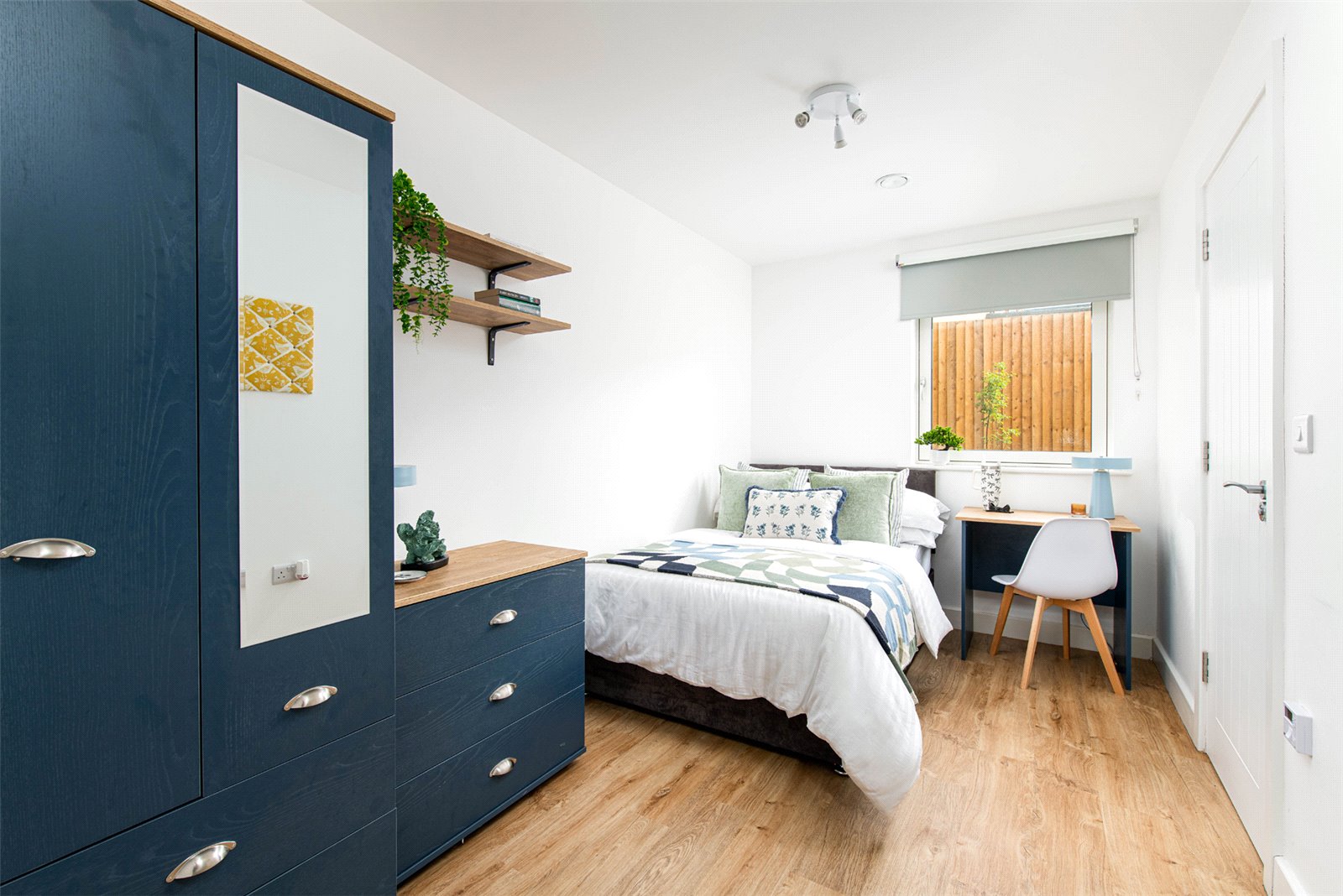 4 bedroom Flat to let in Bedminster, Bristol