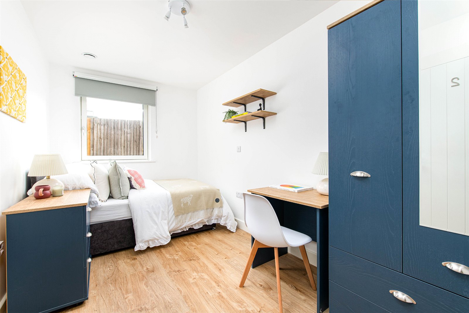 4 bedroom Flat to let in Bedminster, Bristol