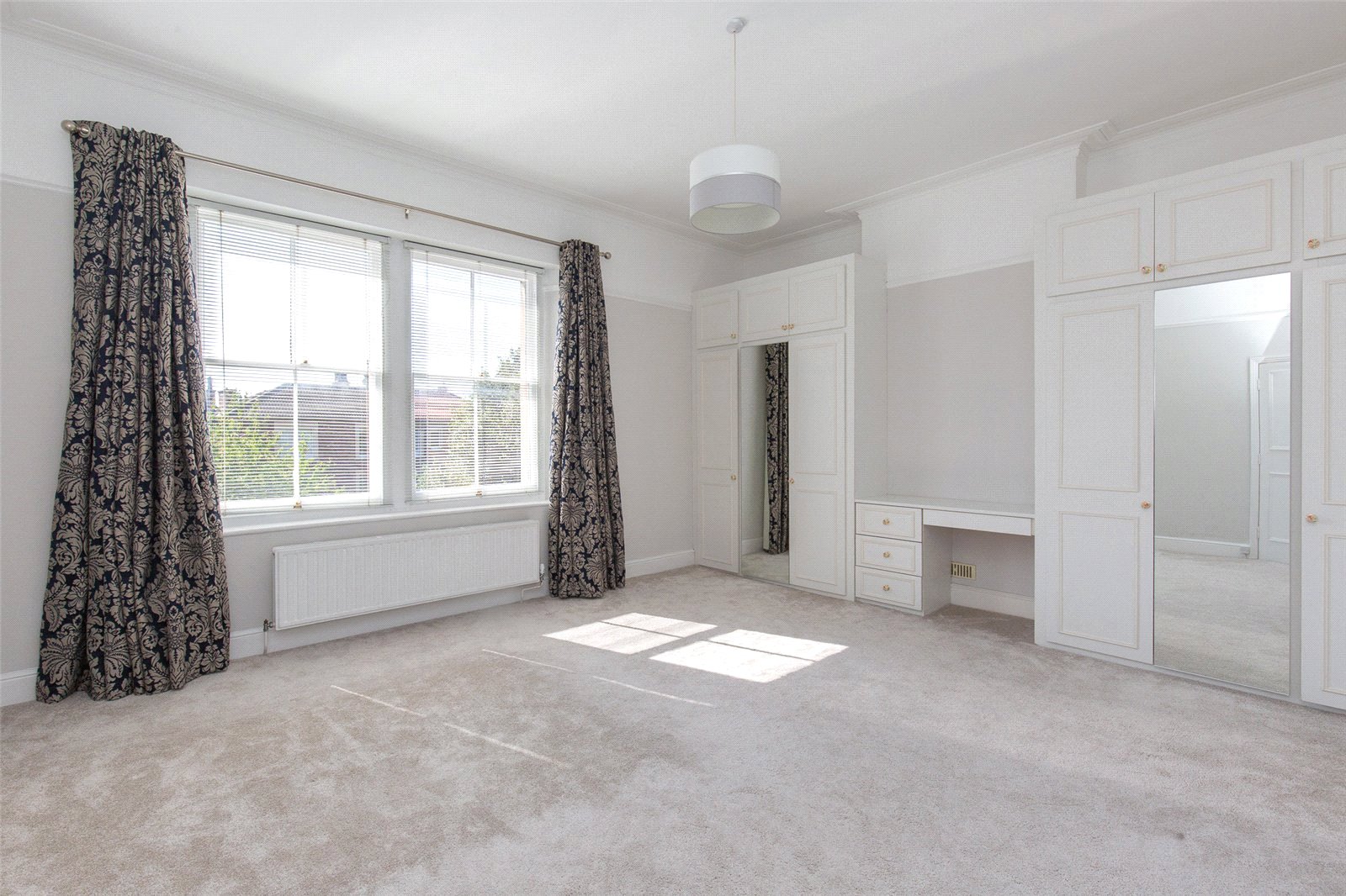 2 bedroom Flat to let in Clifton, Bristol