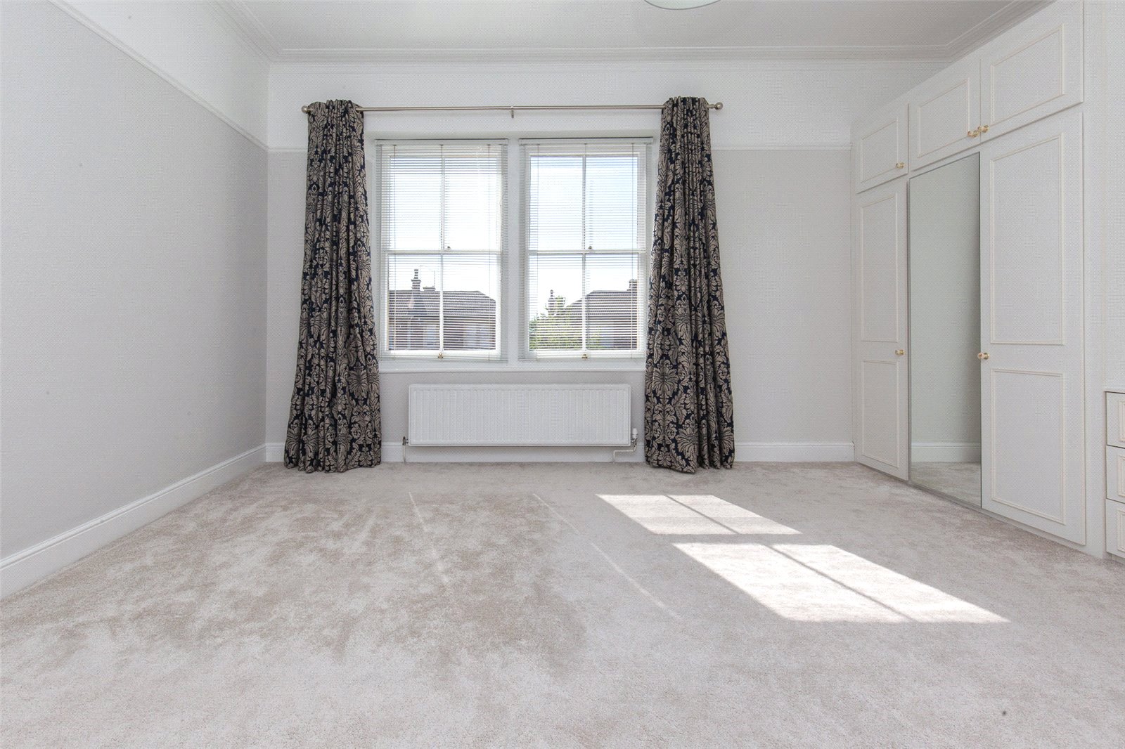 2 bedroom Flat to let in Clifton, Bristol