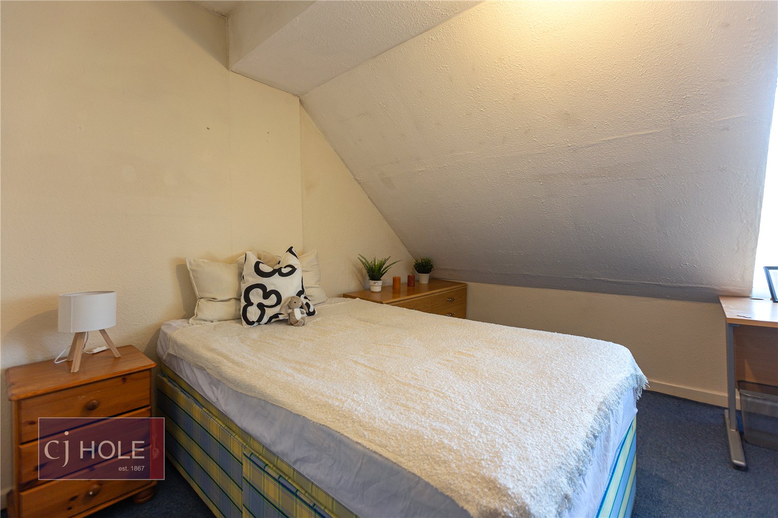 6 bedroom Flat to let in Bishopston, Bristol