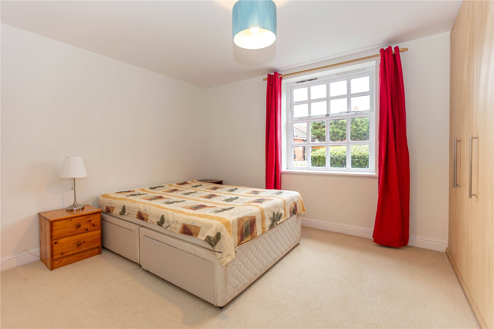 2 bedroom Flat to let in Brentry, Bristol