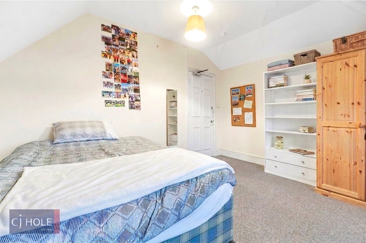 7 bedroom Flat to let in Bristol